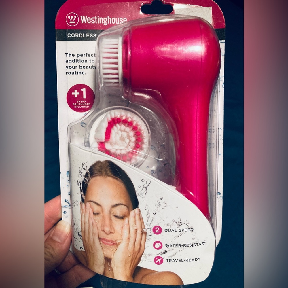Pink Cordless Facial Cleansing Brush